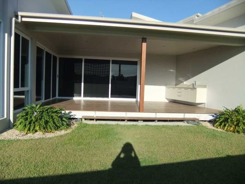 26 RIVERSIDE DRIVE, Tannum Sands QLD 4680