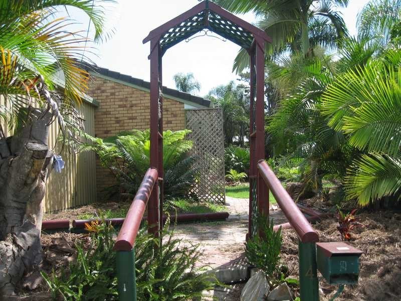 4 Stokes Street, Boyne Island QLD 4680