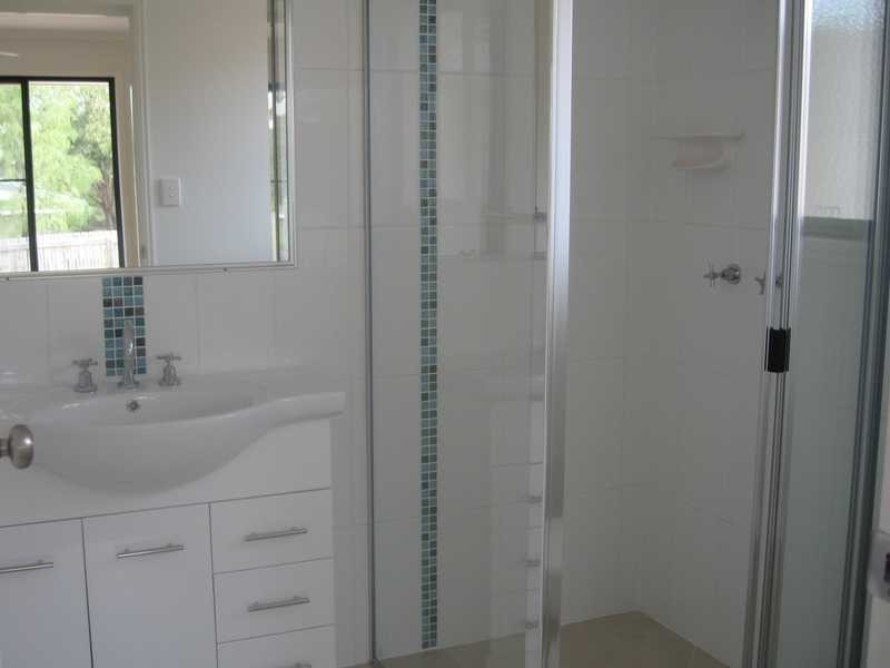 17 Jeana Close, Boyne Island QLD 4680