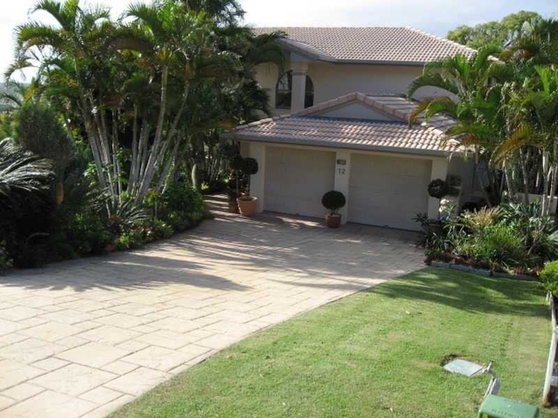 12 Charles Crescent, Tannum Sands QLD 4680