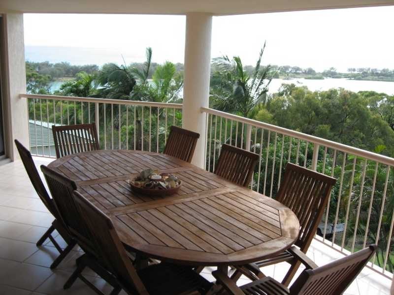 12 Charles Crescent, Tannum Sands QLD 4680