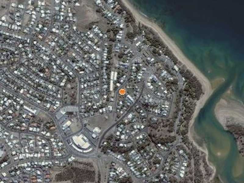 17-19 -21 Beach Avenue, Tannum Sands QLD 4680