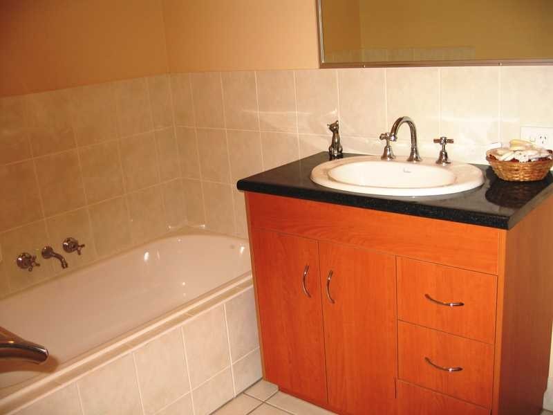 Unit 2/10 Elizabeth Street, Tannum Sands QLD 4680