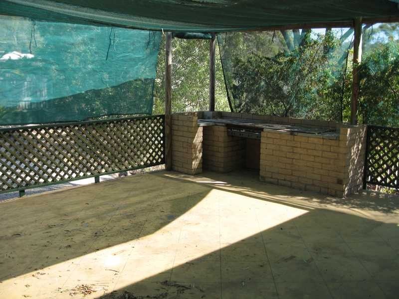 2 Wattle Court, Boyne Island QLD 4680