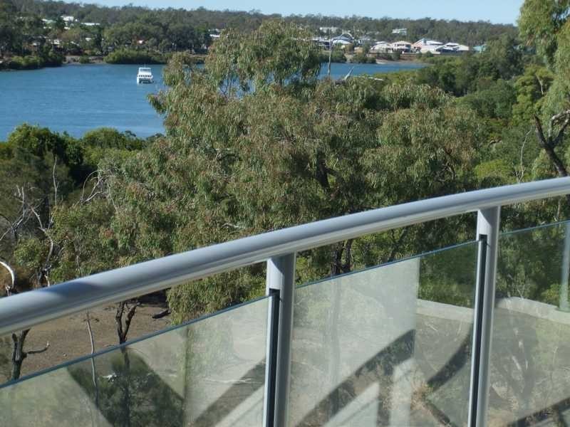 5/2 The Promenade, Boyne Island QLD 4680