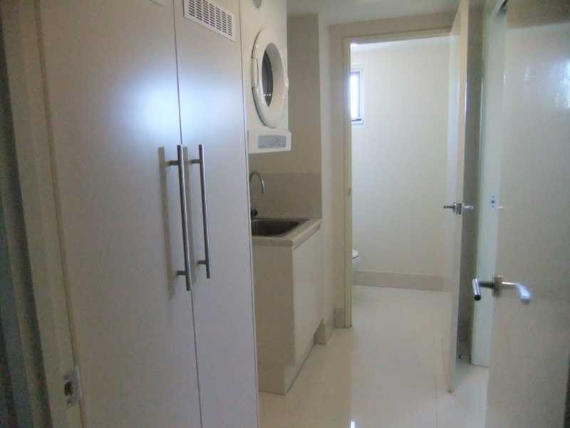 5/2 The Promenade, Boyne Island QLD 4680
