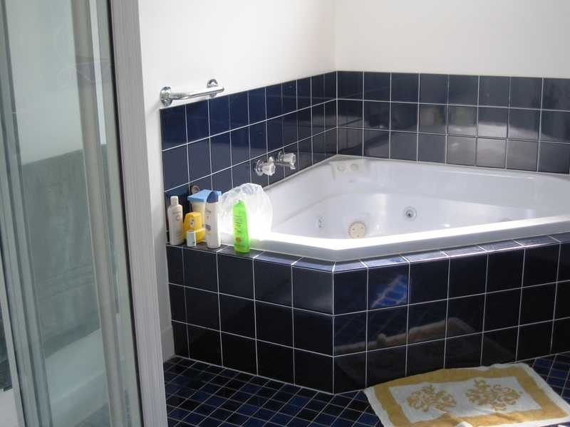 44 Amaroo Street, Boyne Island QLD 4680