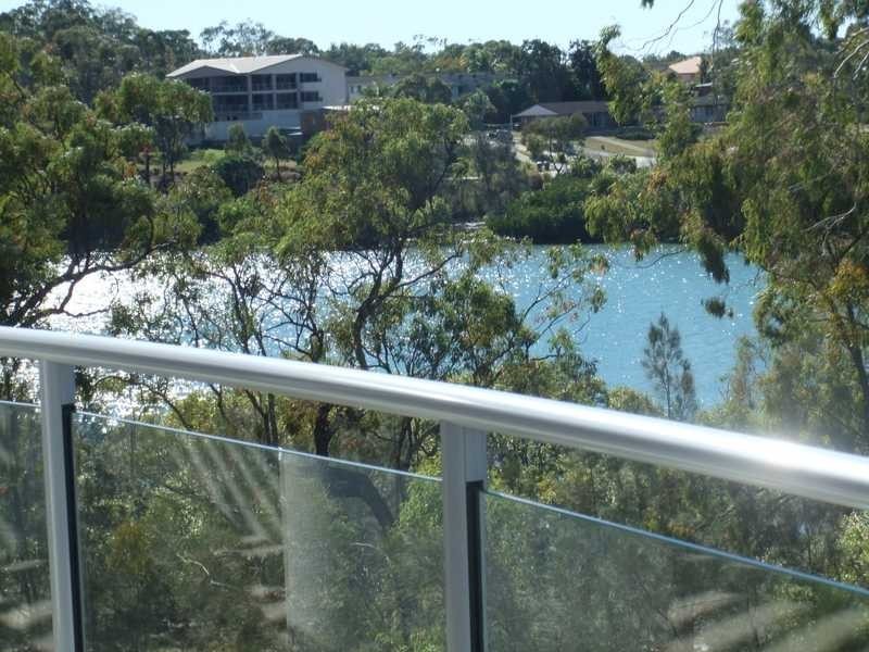 12/2 The Promenade, Boyne Island QLD 4680