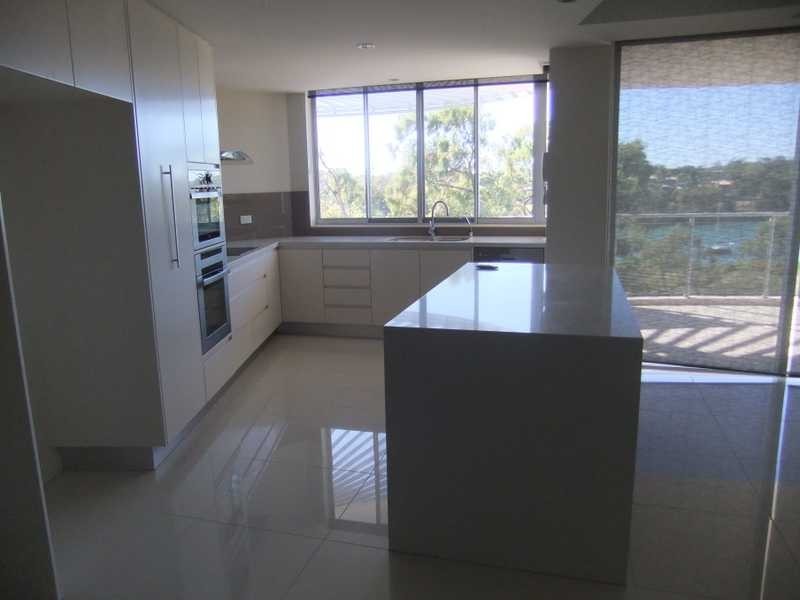 12/2 The Promenade, Boyne Island QLD 4680
