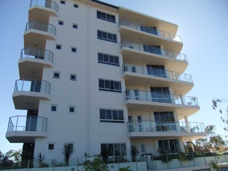 12/2 The Promenade, Boyne Island QLD 4680