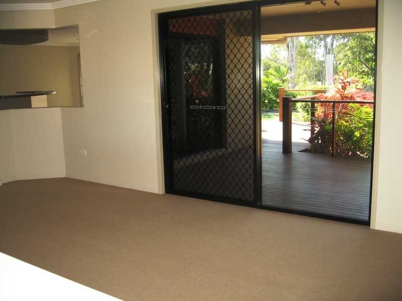 8 Golf View Drive, Boyne Island QLD 4680