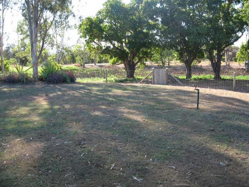 8a Golf View Drive, Boyne Island QLD 4680