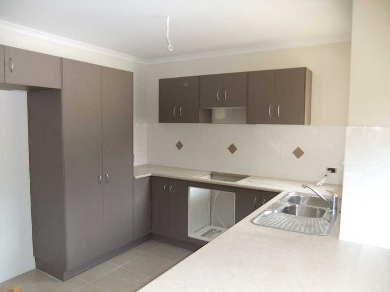 14 Jeana Close, Boyne Island QLD 4680