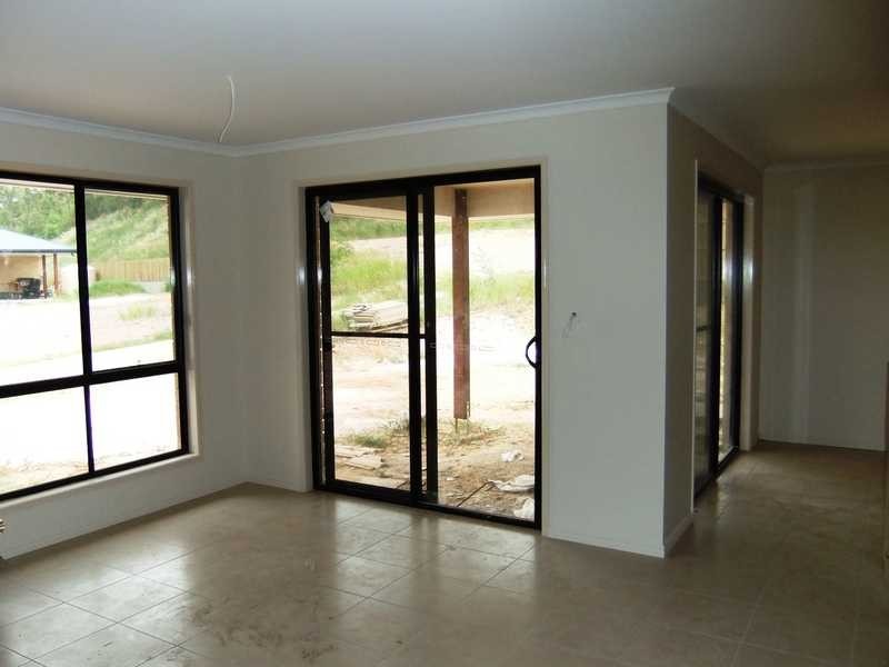 14 Jeana Close, Boyne Island QLD 4680