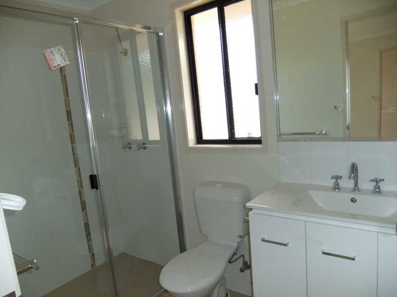 14 Jeana Close, Boyne Island QLD 4680