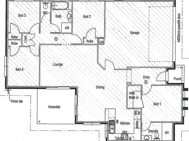 14 Jeana Close, Boyne Island QLD 4680