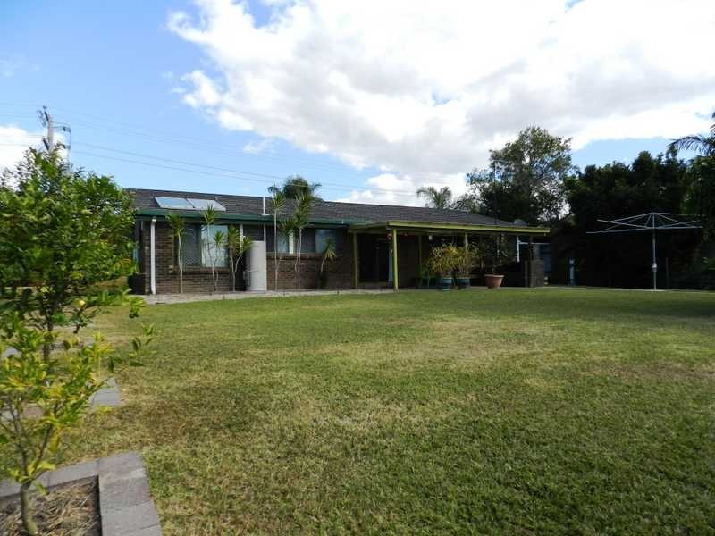 4 Hayes Avenue, Boyne Island QLD 4680