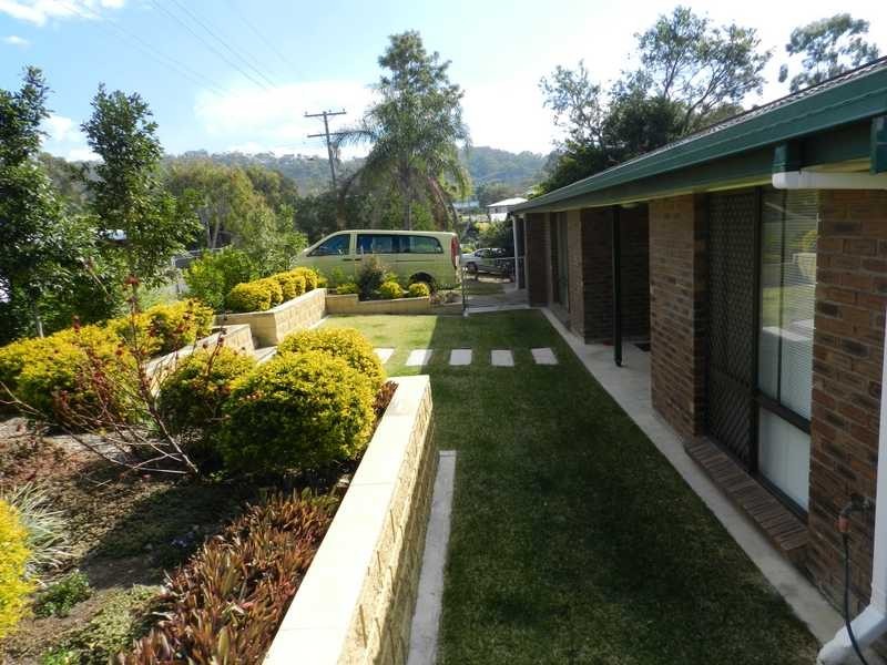 4 Hayes Avenue, Boyne Island QLD 4680