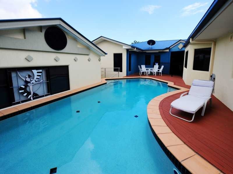 9 River Drive, Boyne Island QLD 4680