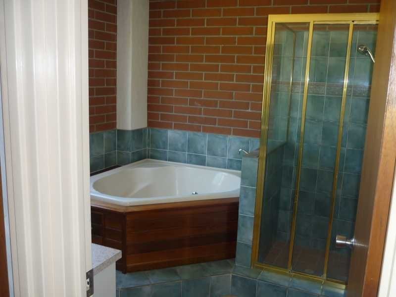 4035 Dawson Highway, Wooderson QLD 4680