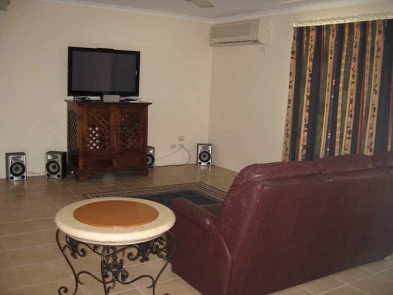 8 BARKLYA COURT, Benaraby QLD 4680