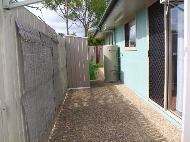 Unit/2/13 Derby Street, Gladstone QLD 4680