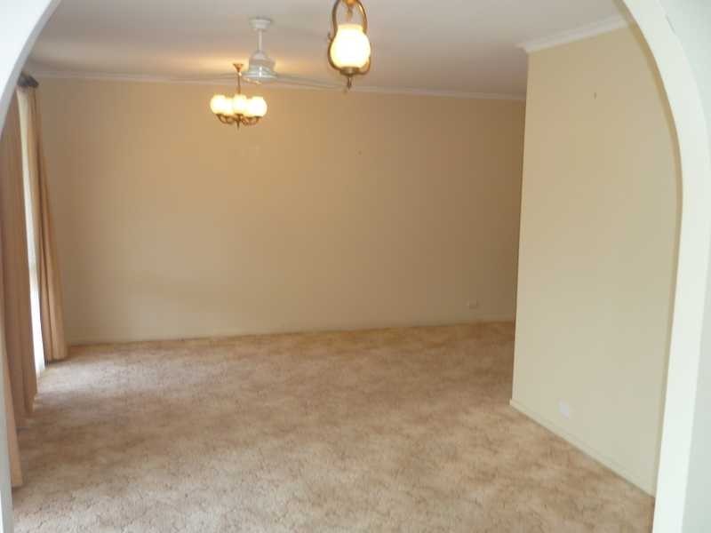 14 Chapple Crt, Boyne Island QLD 4680