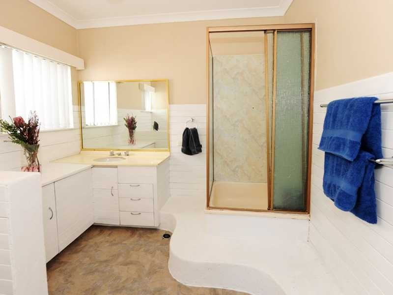 1 Latrobe Street, Tannum Sands QLD 4680
