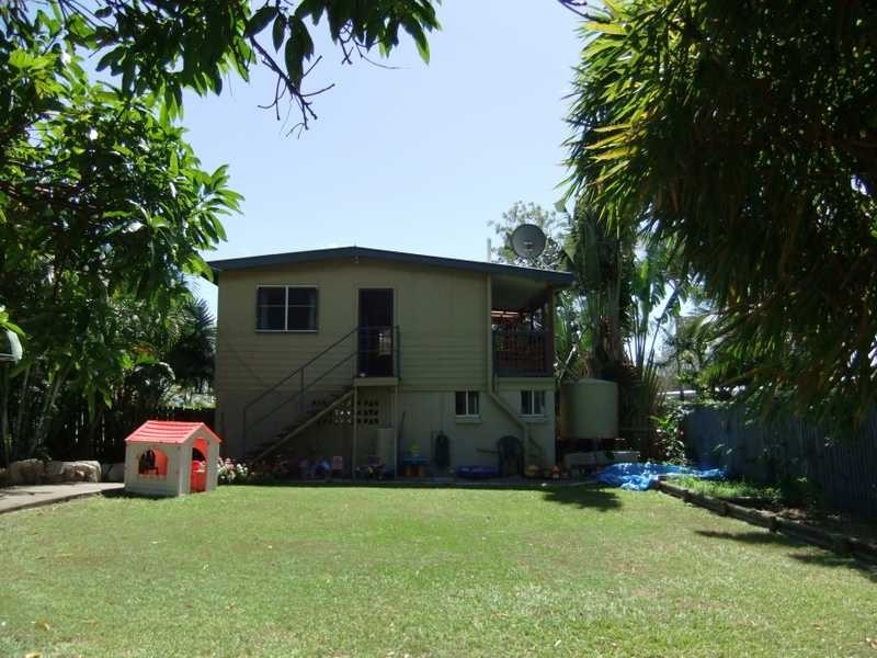 13 Yukana Street, Boyne Island QLD 4680