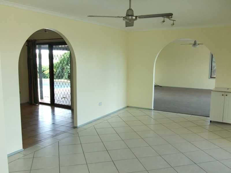 9 Linda Street, Tannum Sands QLD 4680