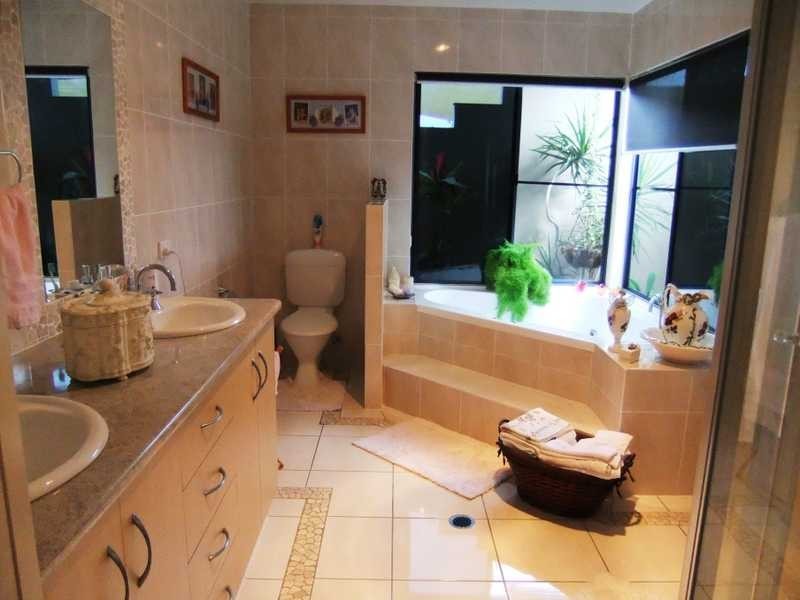 4 Schooner Street, Tannum Sands QLD 4680