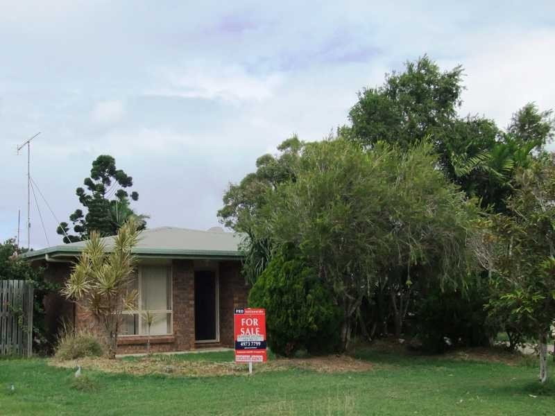 37 Brin Street, Boyne Island QLD 4680