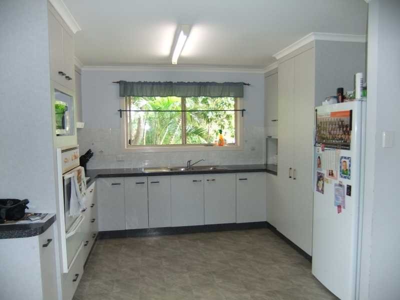 37 Brin Street, Boyne Island QLD 4680