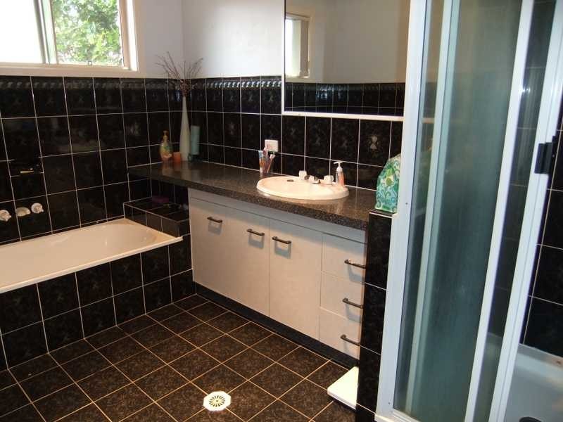 37 Brin Street, Boyne Island QLD 4680