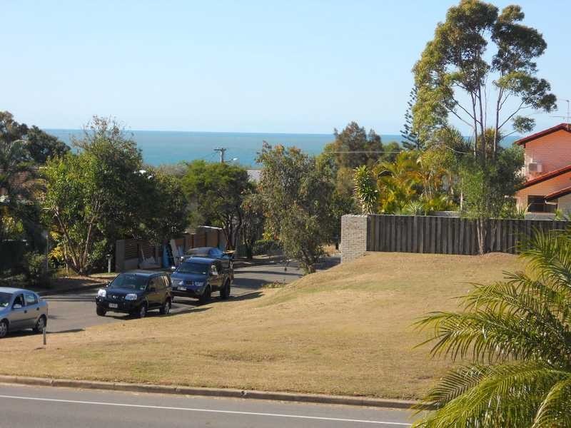 34 Booth Avenue, Tannum Sands QLD 4680