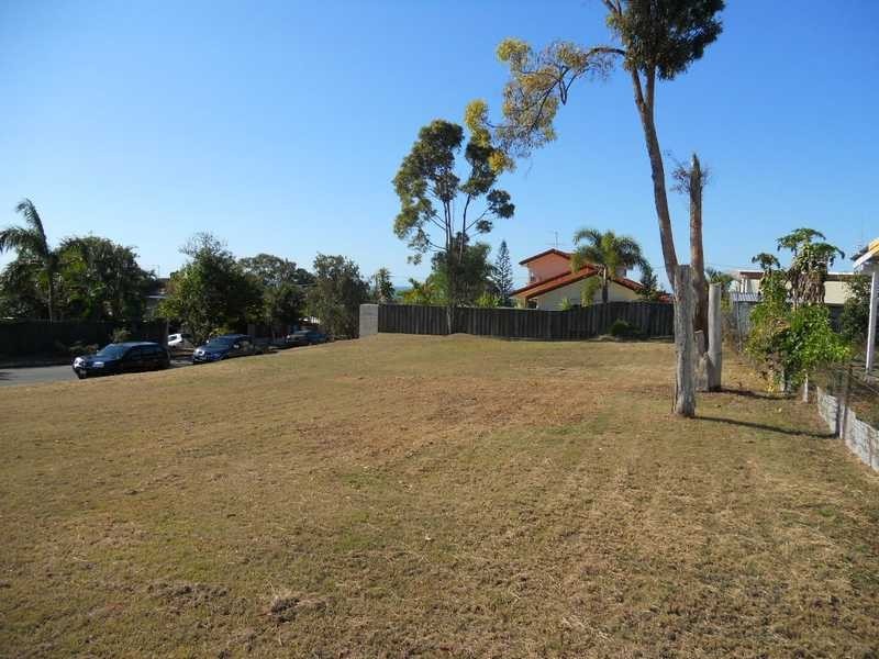 34 Booth Avenue, Tannum Sands QLD 4680