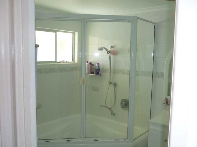 13 Alpine Avenue, Boyne Island QLD 4680