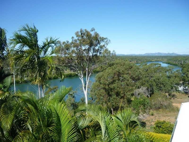 13 Alpine Avenue, Boyne Island QLD 4680