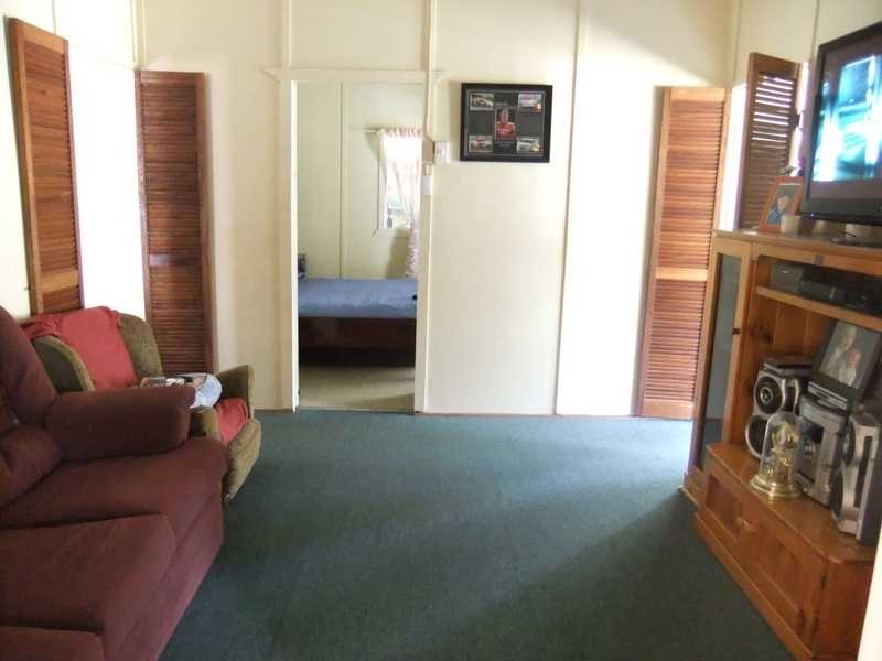 50 Wadeleigh Street, Bororen QLD 4678