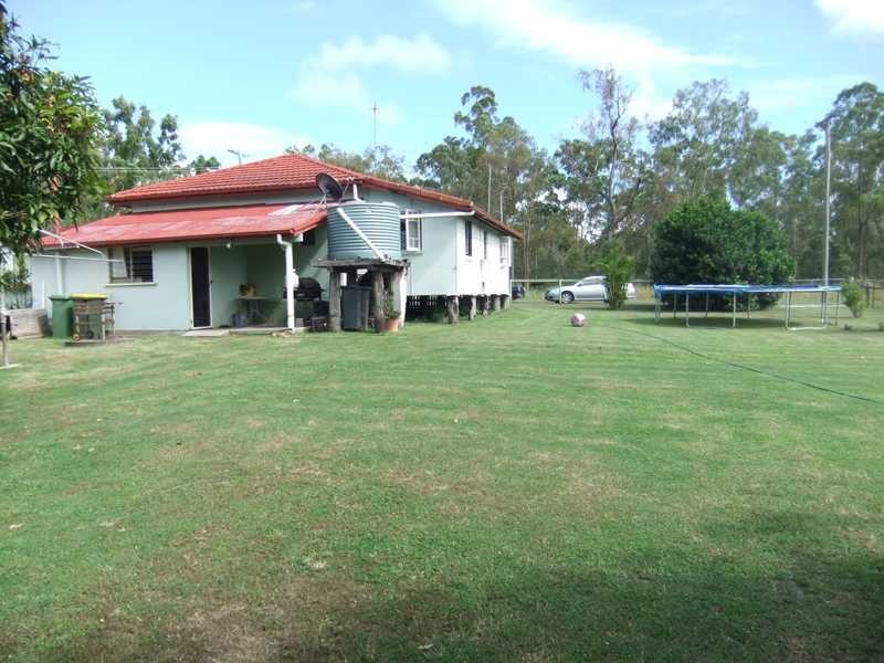 50 Wadeleigh Street, Bororen QLD 4678