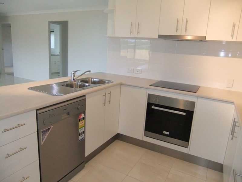 45 Pryde Street, Tannum Sands QLD 4680