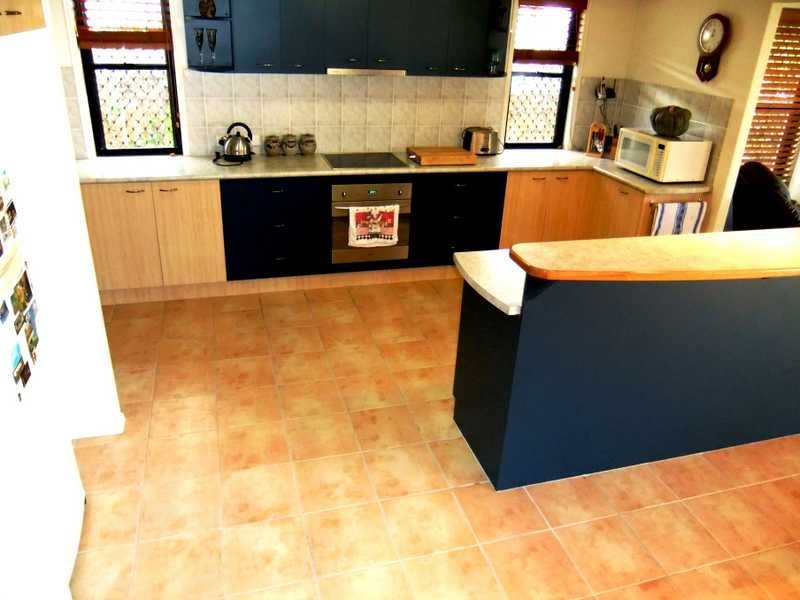 8 Tina Drive, Tannum Sands QLD 4680