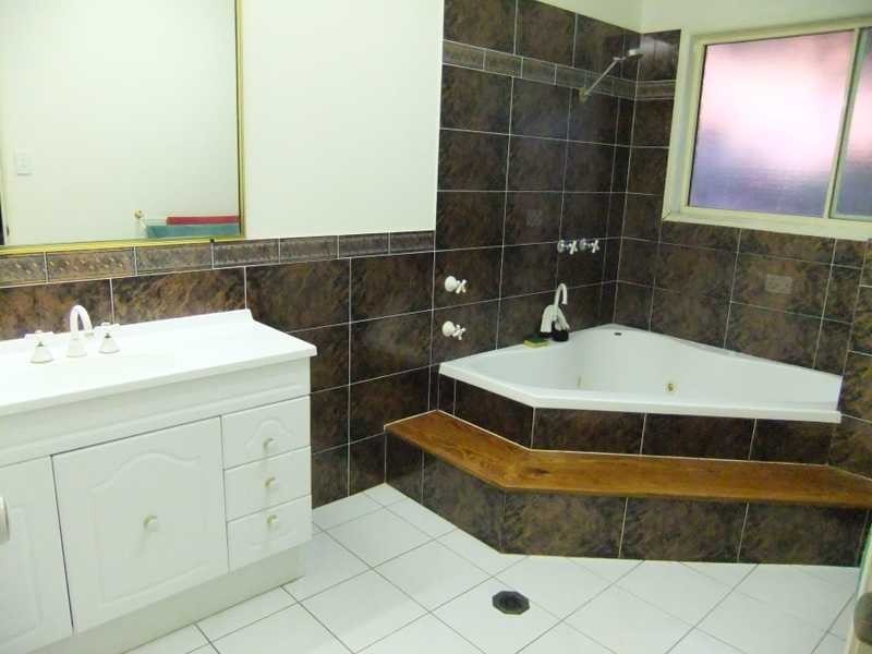 43 Geoffrey Thomas Drive, Tannum Sands QLD 4680