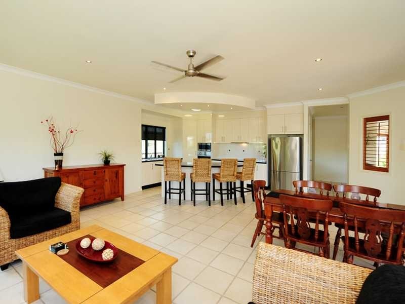 8 Riverside Drive, Tannum Sands QLD 4680
