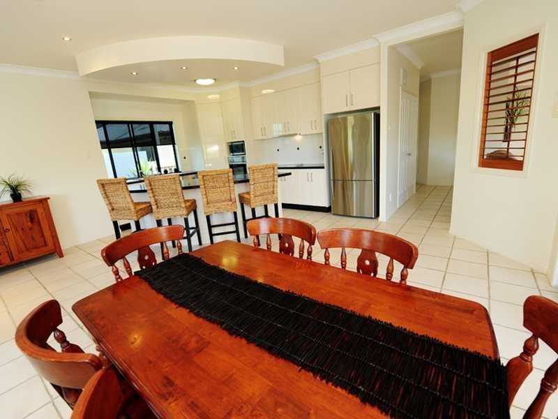 8 Riverside Drive, Tannum Sands QLD 4680