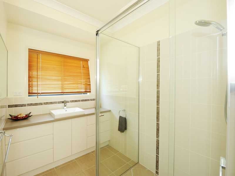 8 Riverside Drive, Tannum Sands QLD 4680