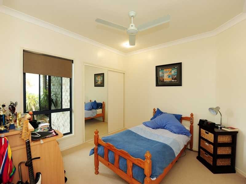 8 Riverside Drive, Tannum Sands QLD 4680