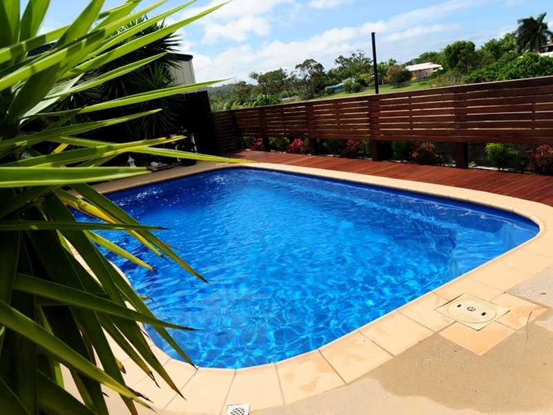 8 Riverside Drive, Tannum Sands QLD 4680