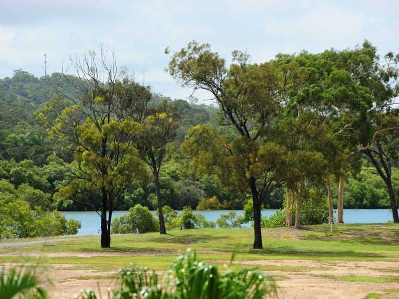 8 Riverside Drive, Tannum Sands QLD 4680