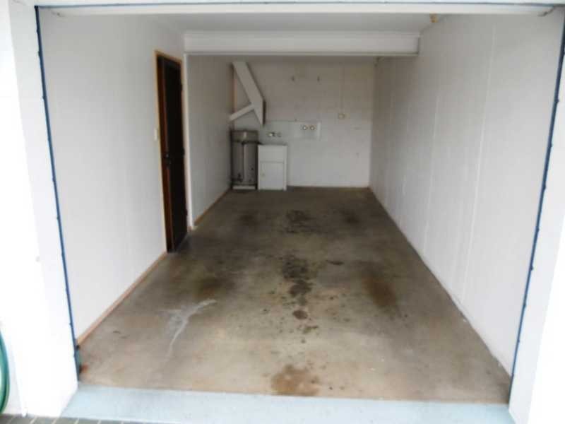 27 Crest Avenue, Boyne Island QLD 4680